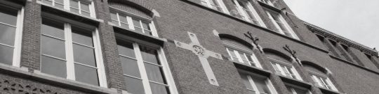 Appartementen in schoolgebouw te Amsterdam door Beelen CS architecten