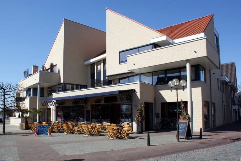 Guulke terras de Poell