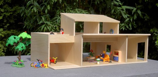 Poppenhuis voor Playmobil met poppetjes en meubels