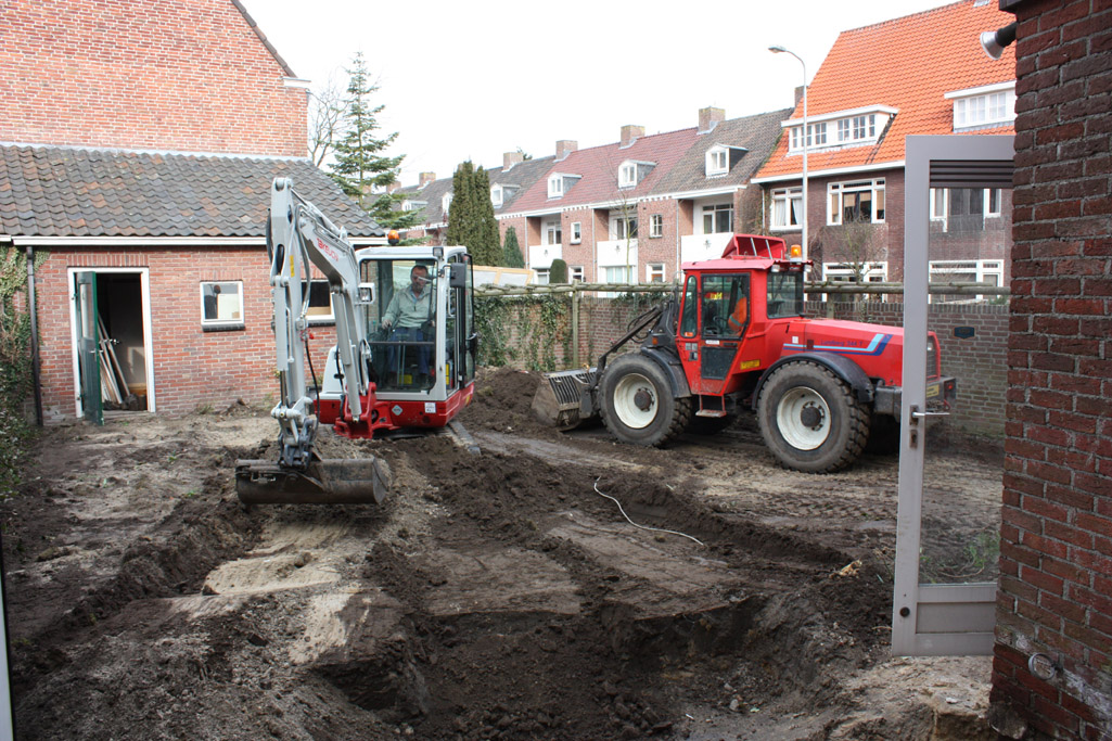 aanbouw en verbouwing woonhuis Helmerslaan Eindhoven bouwfoto ontgraving fundering