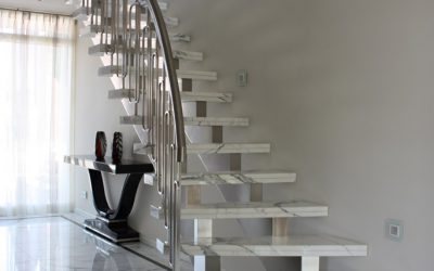 Nieuwbouw luxe villa Keurmeesterlaan Weert - marmeren trap - BEELEN CS architecten Eindhoven Nieuwbouw luxe villa Keurmeesterlaan Weert - marmeren trap - BEELEN CS architecten Eindhoven