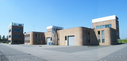 Bedrijfsgebouw Eemspoort Groningen achterzijde - BEELEN CS architecten Eindhoven