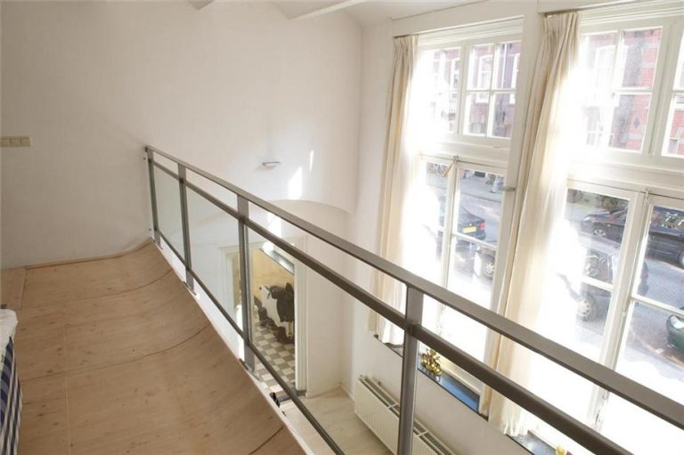 interne balkon langs vide
