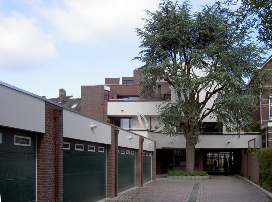 Woongebouw aan de Emmasingel, Weert - achterzijde - BEELEN CS architecten Eindhoven