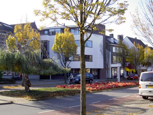 Woongebouw aan de Emmasingel, Weert - straatbeeld - BEELEN CS architecten Eindhoven