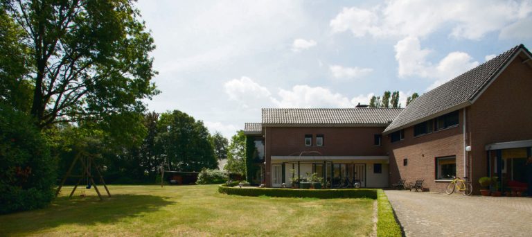 voorzijde-tuin panorama-01-1200