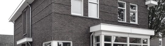 BEELEN CS architecten Eindhoven Nieuwbouw woonhuis Mr Rijkenstraat Veldhoven detail voorgevel